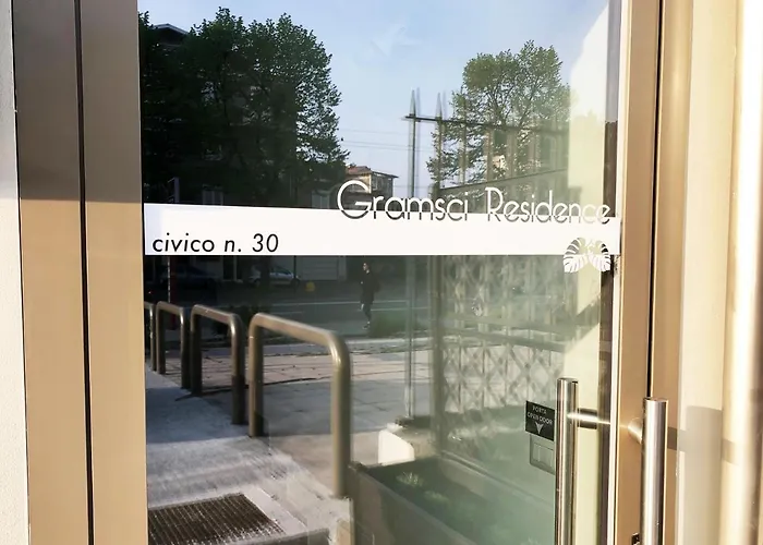 Gramsci מלון דירות